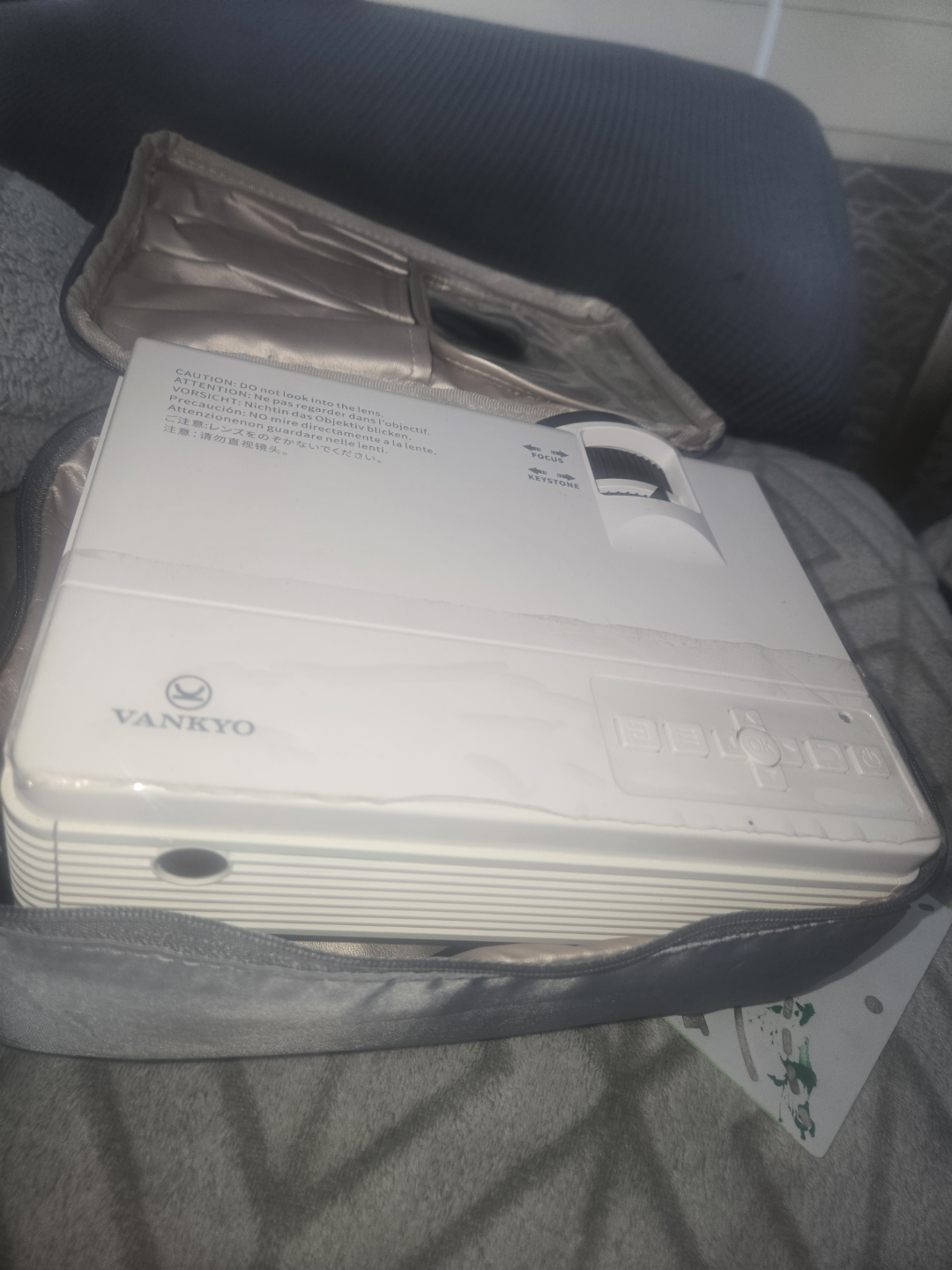 Vankyo Mini Projector with Carrying Case - photo 2