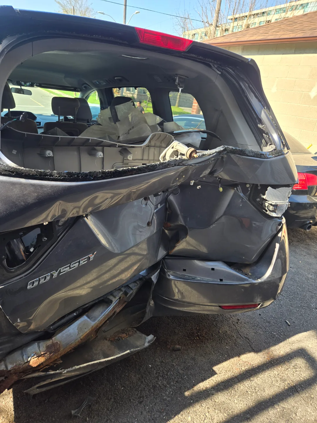 2014 HONDA ODYSSEY- DRIVES PERFECT  - SEE PICS image indicator(4)