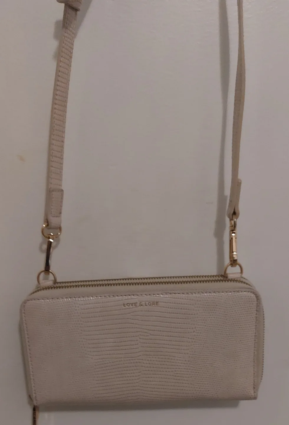 Love & Lore Crossbody Wallet image indicator(3)