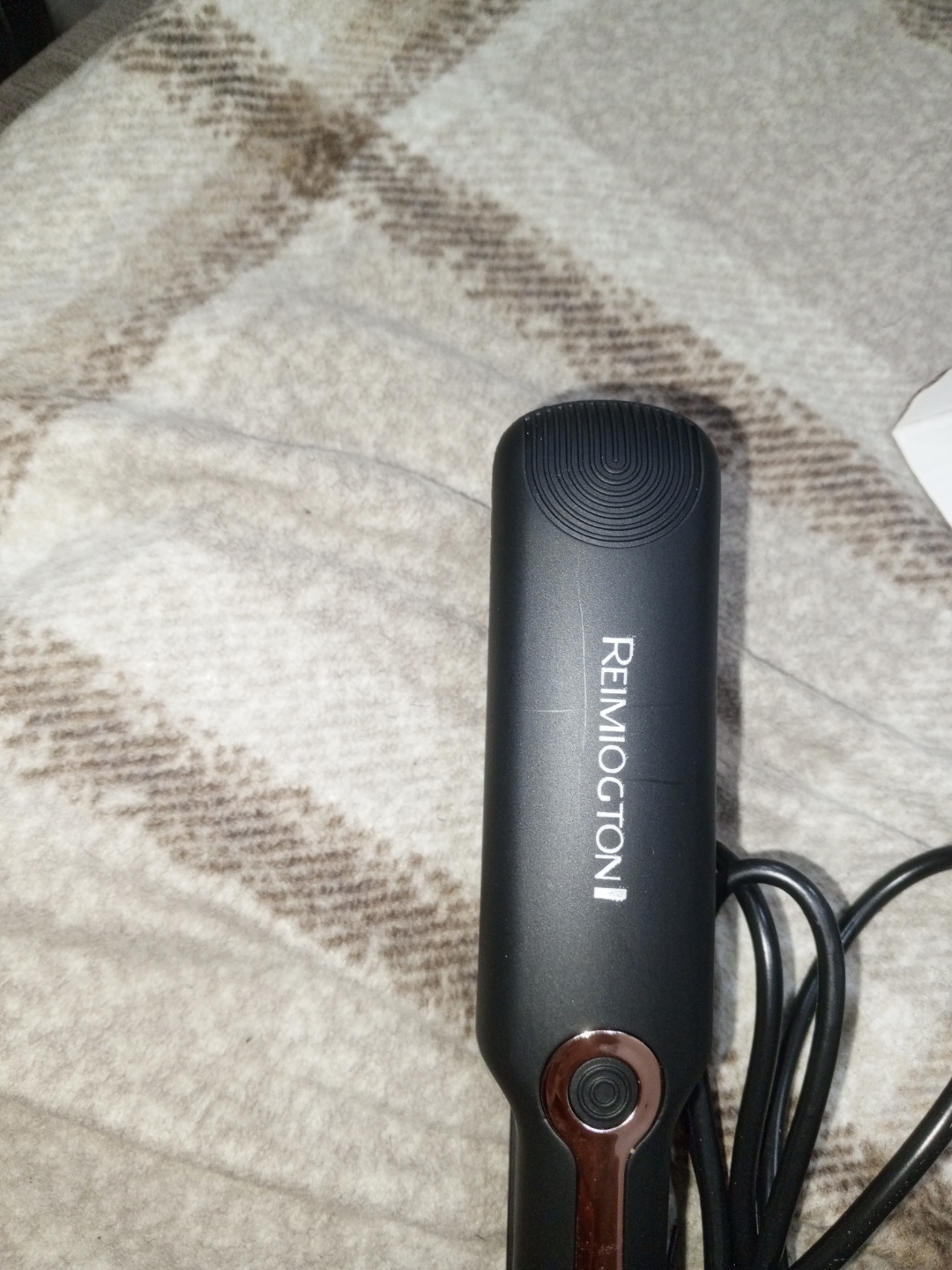 REMIOGTON Professional Hair Straightener - photo 2