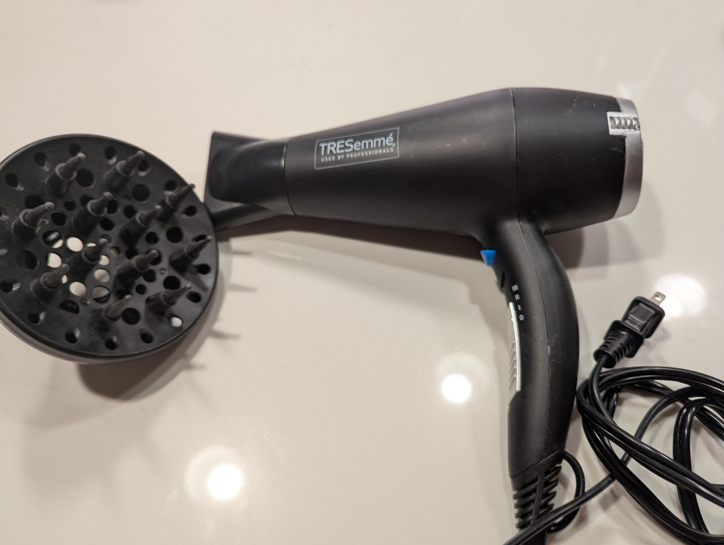 TRESemmé Hair Dryer with Concentrator