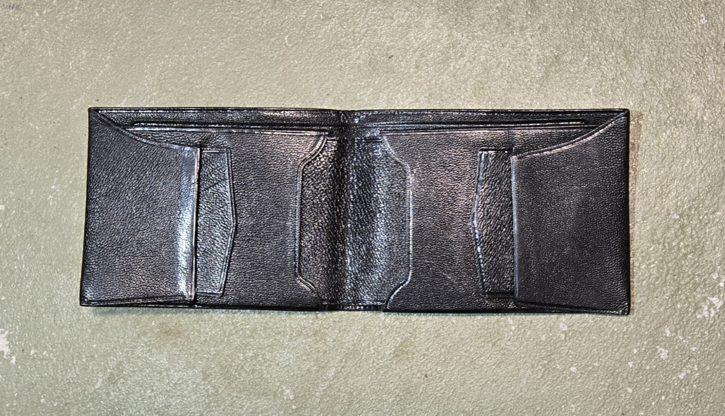 Vintage Black Leather Bi-Fold Wallet - photo 2