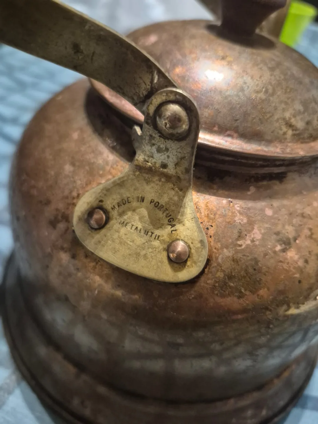 Vintage Copper Kettle with Ceramic Handle image indicator(2)