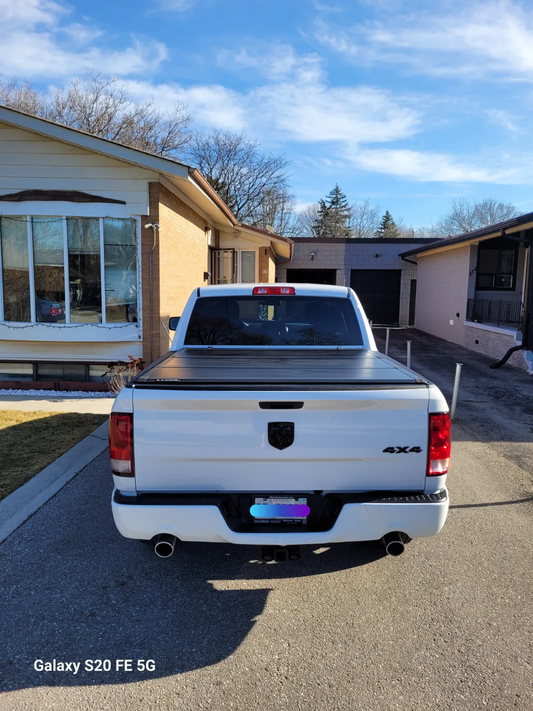 2020 Ram 1500 Classic 4x4 Crew Cab image indicator(2)