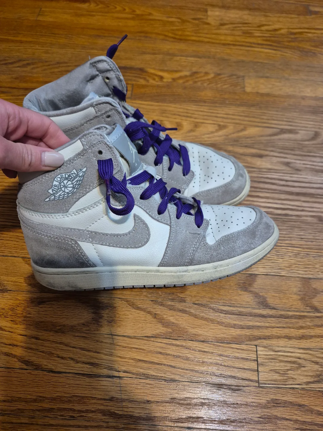 Women's Air Jordan 1 High OG 'UNC' Sneakers thumbnail