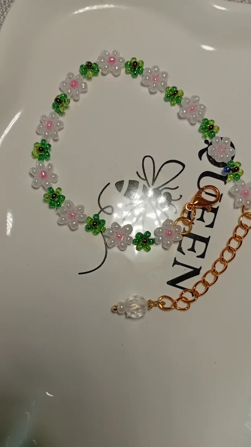 Beaded Flower Bracelet image indicator(5)