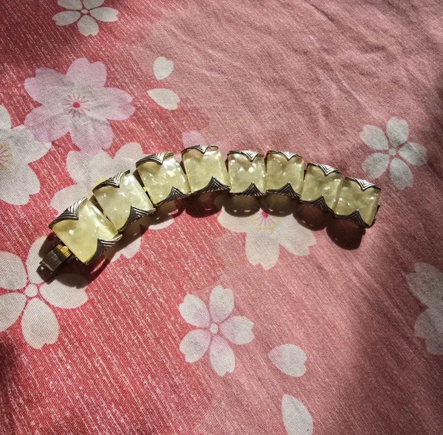 Coro Vintage Confetti Lucite Mid Century Bracelet image indicator(9)