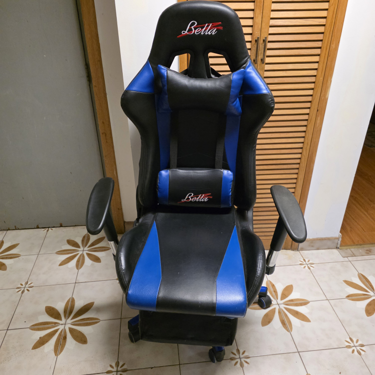 Bella Gaming Chair with Lumbar Support