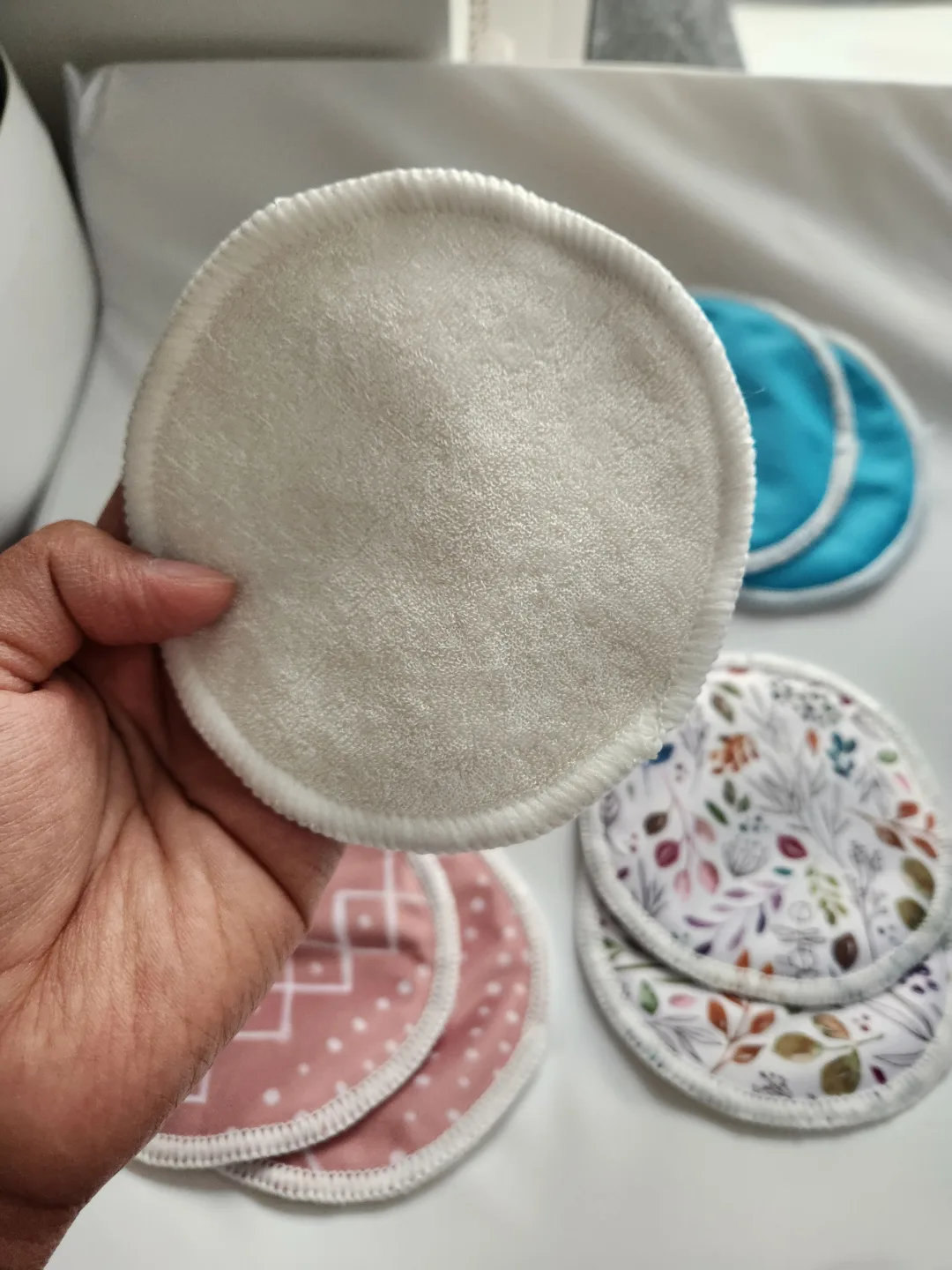 Reusable nipple pads- 10 pairs image indicator(2)