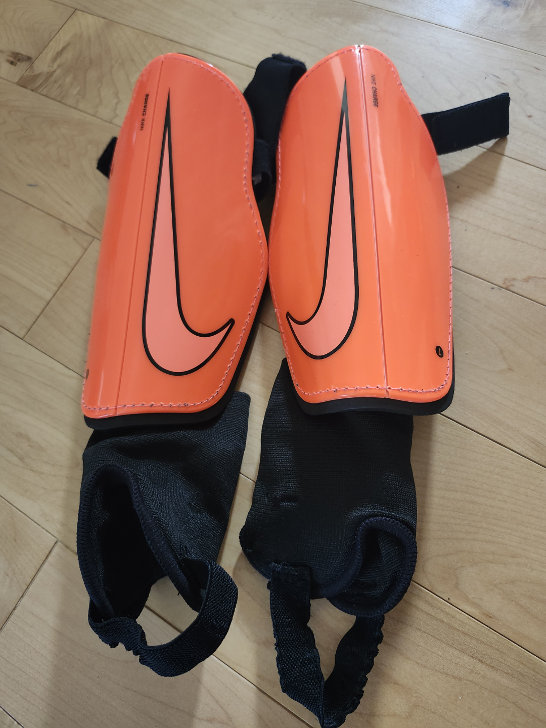 Nike Charge Shin Guards - Orange