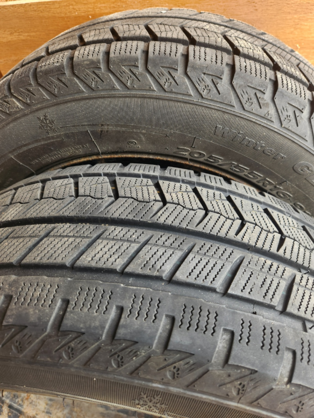 Set of used Grenelander Winter GL868 Tires + Rims - 205/55R16 - photo 4