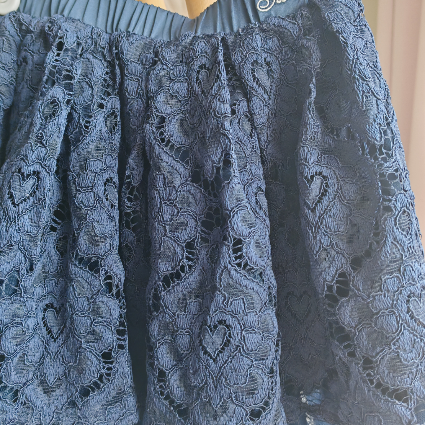 NWT Little girl Guess  lace Skirt 4t - photo 3