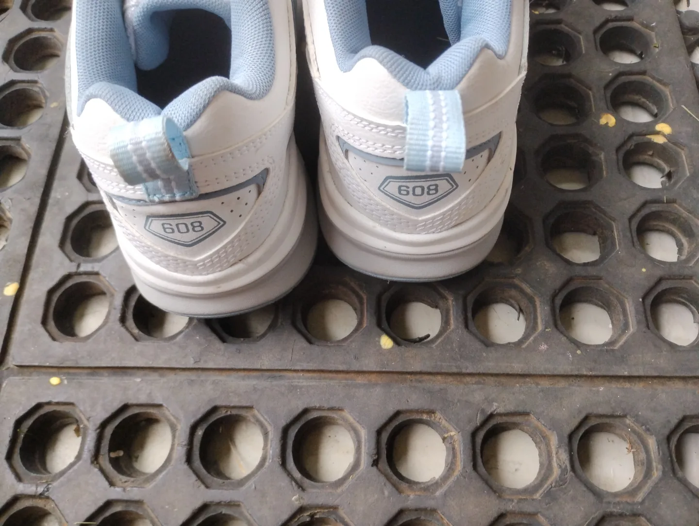 New Balance 608 White and Blue Sneakers image indicator(4)