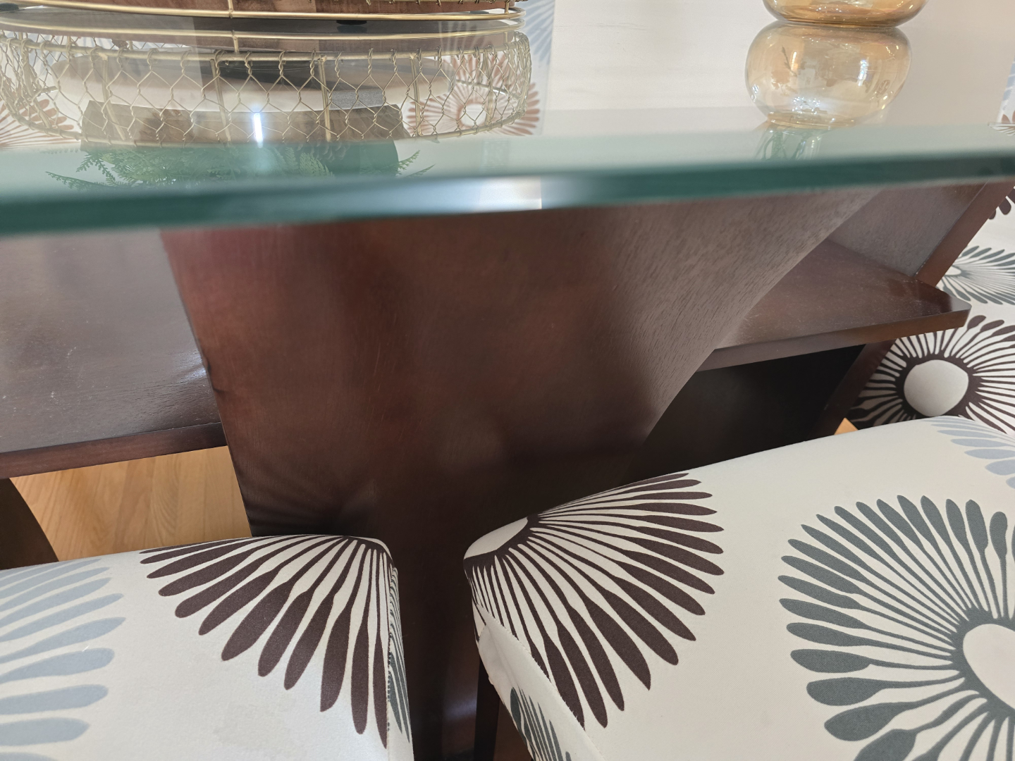 Dining Table with 6 Chairs and Tablecloth - photo 4