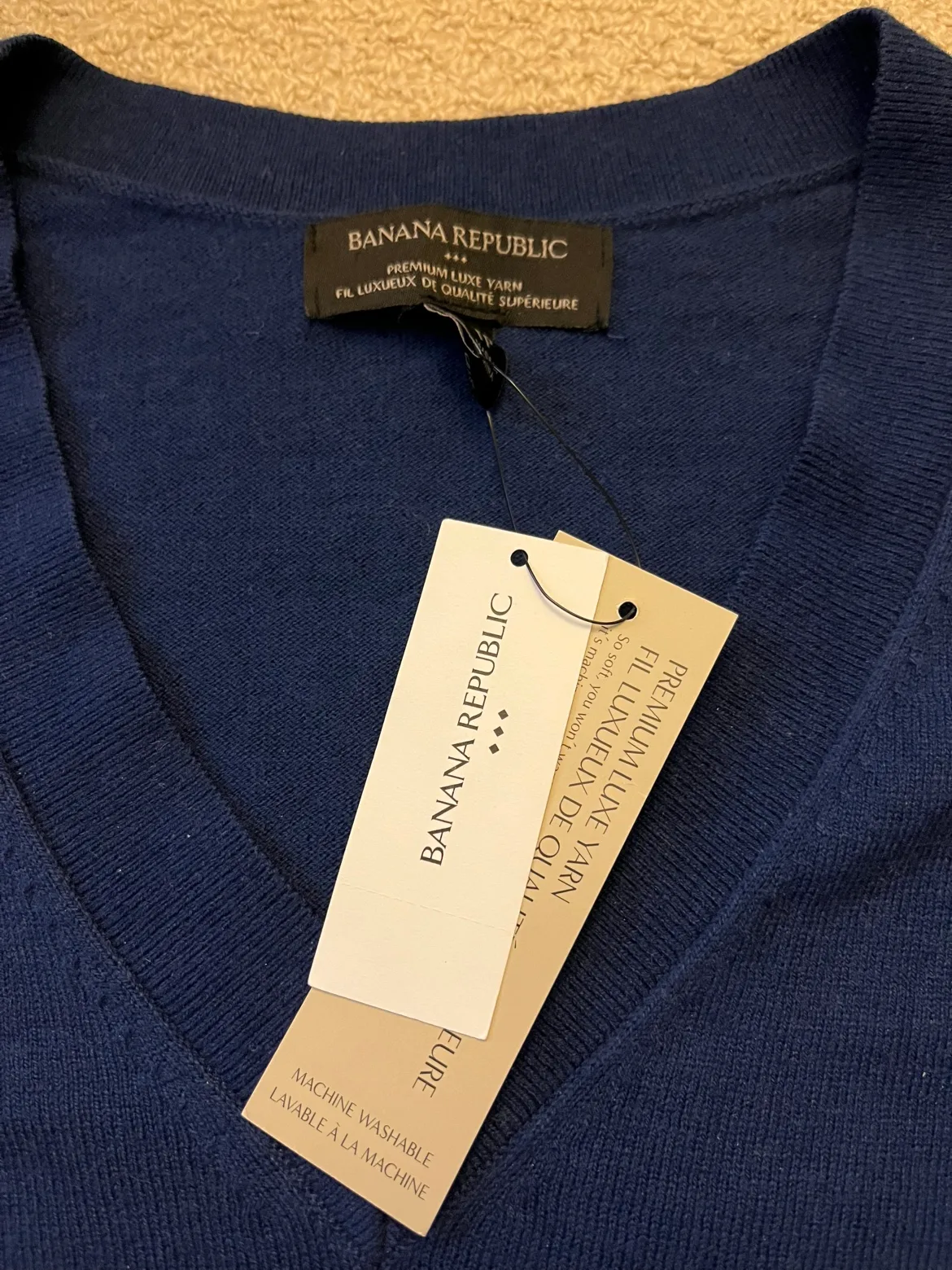 Banana Republic navy blue sweater (new) image indicator(2)