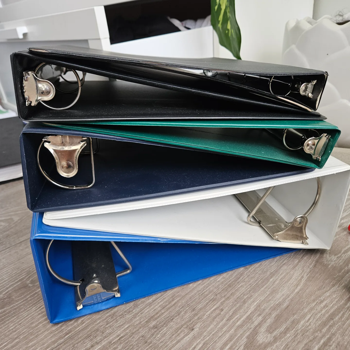 #freecycle 3-ring binders thumbnail