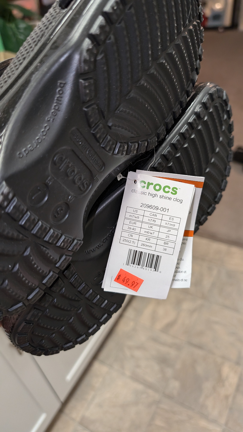 new Crocs shiny black women's size 8 - photo 4