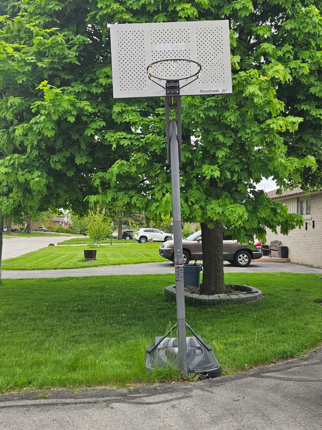 Reebok Basketball Hoop  moving sale image indicator(3)