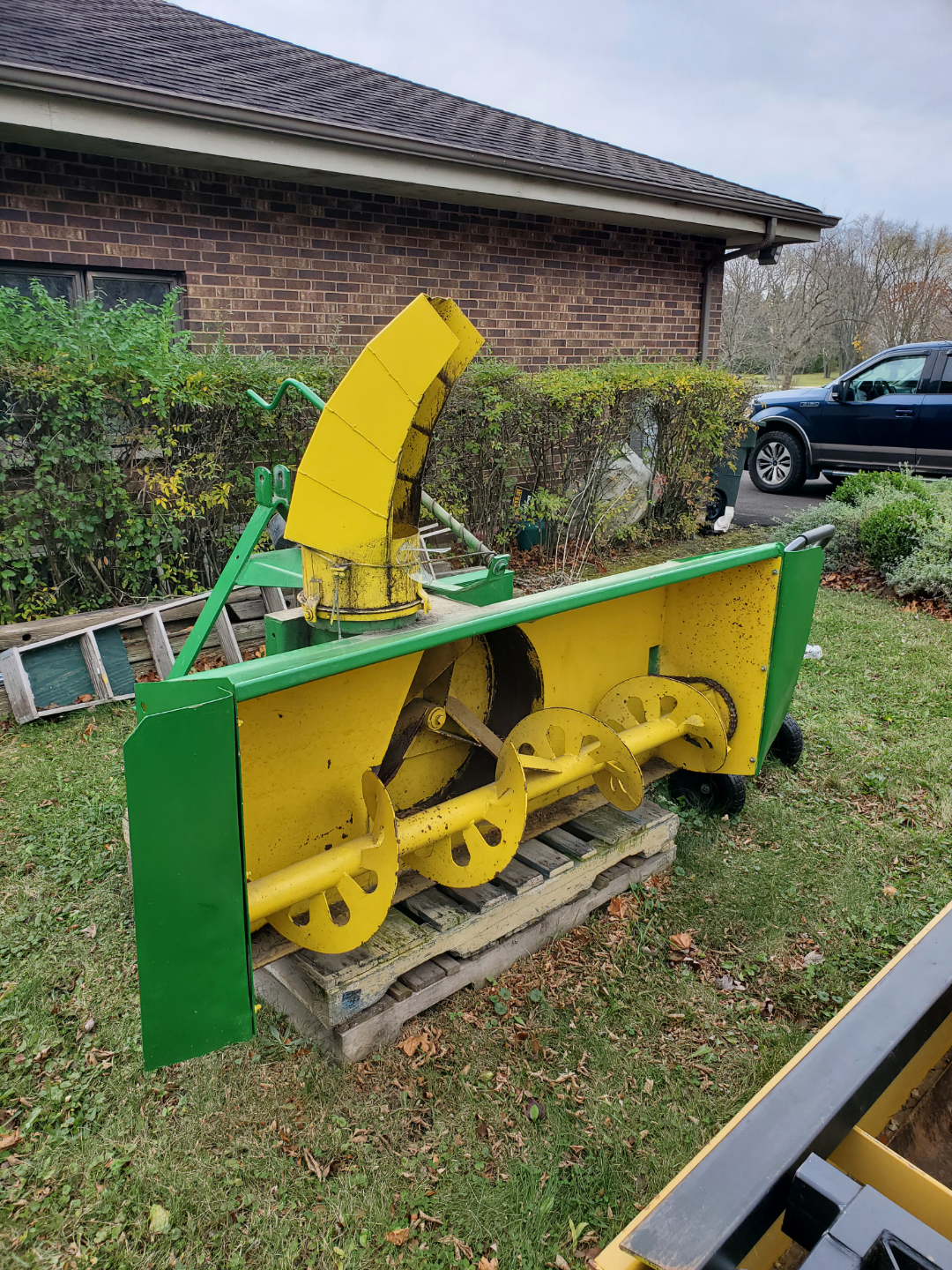John Deere 868 Snowblower Attachment