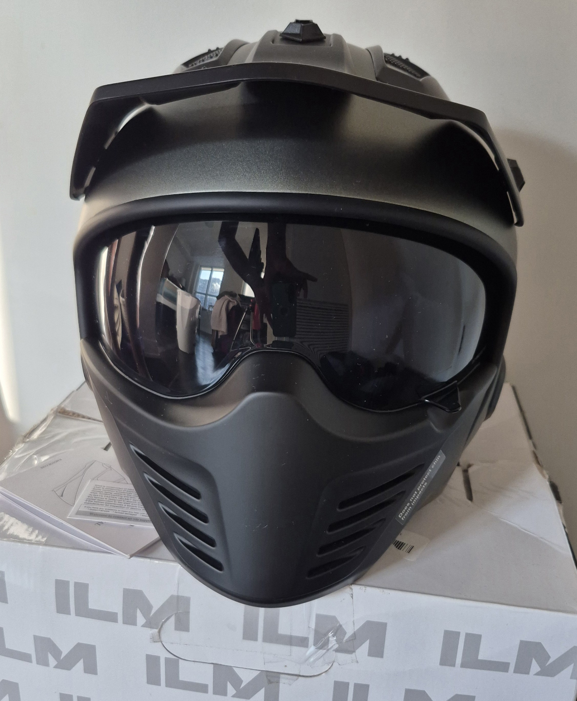 ILM Motorcycle Helmet - Size Medium - photo 2