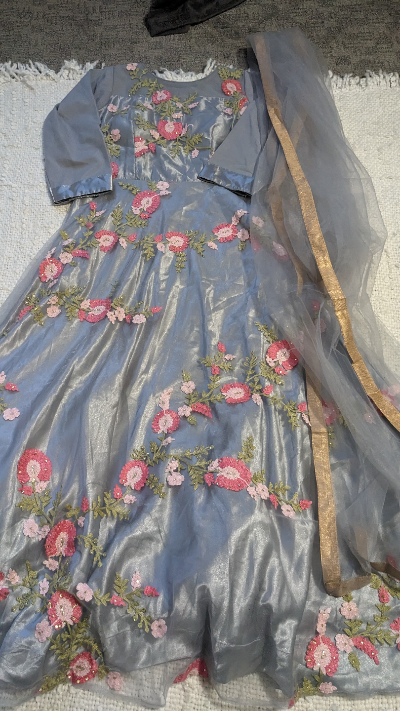 Grey embroidered Anarkali dress with dupatta - photo 2