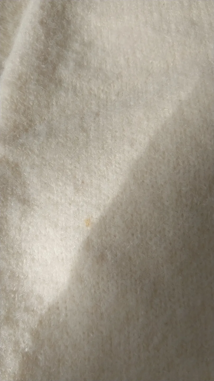 Cream-Coloured V-Neck Sweater image indicator(4)