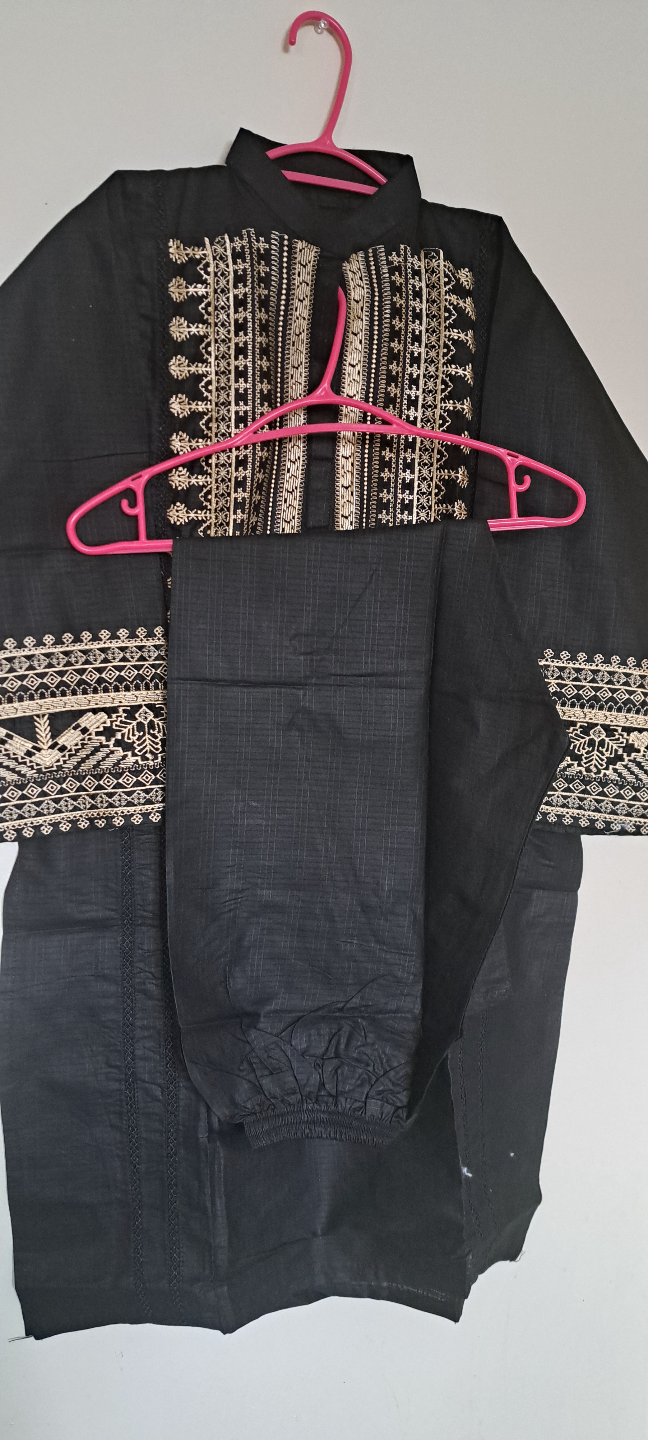 Black embroidered kurta and trouser set - photo 3