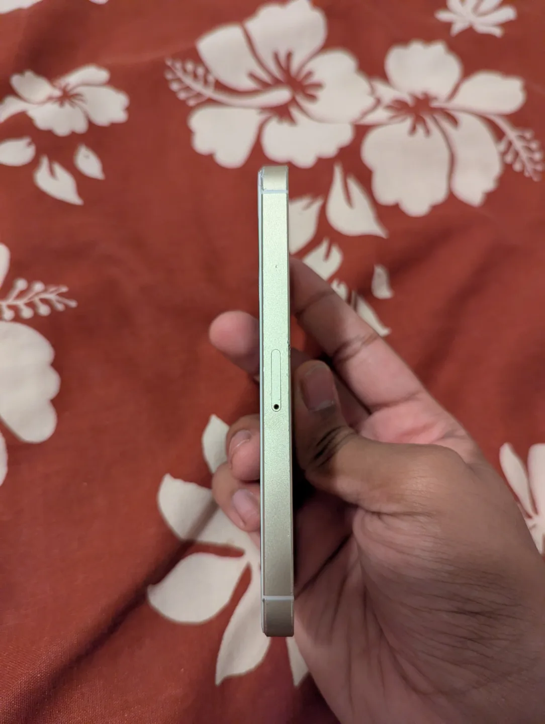 iPhone SE (1st Generation) - 16 GB - Gold (Read Description) image indicator(6)