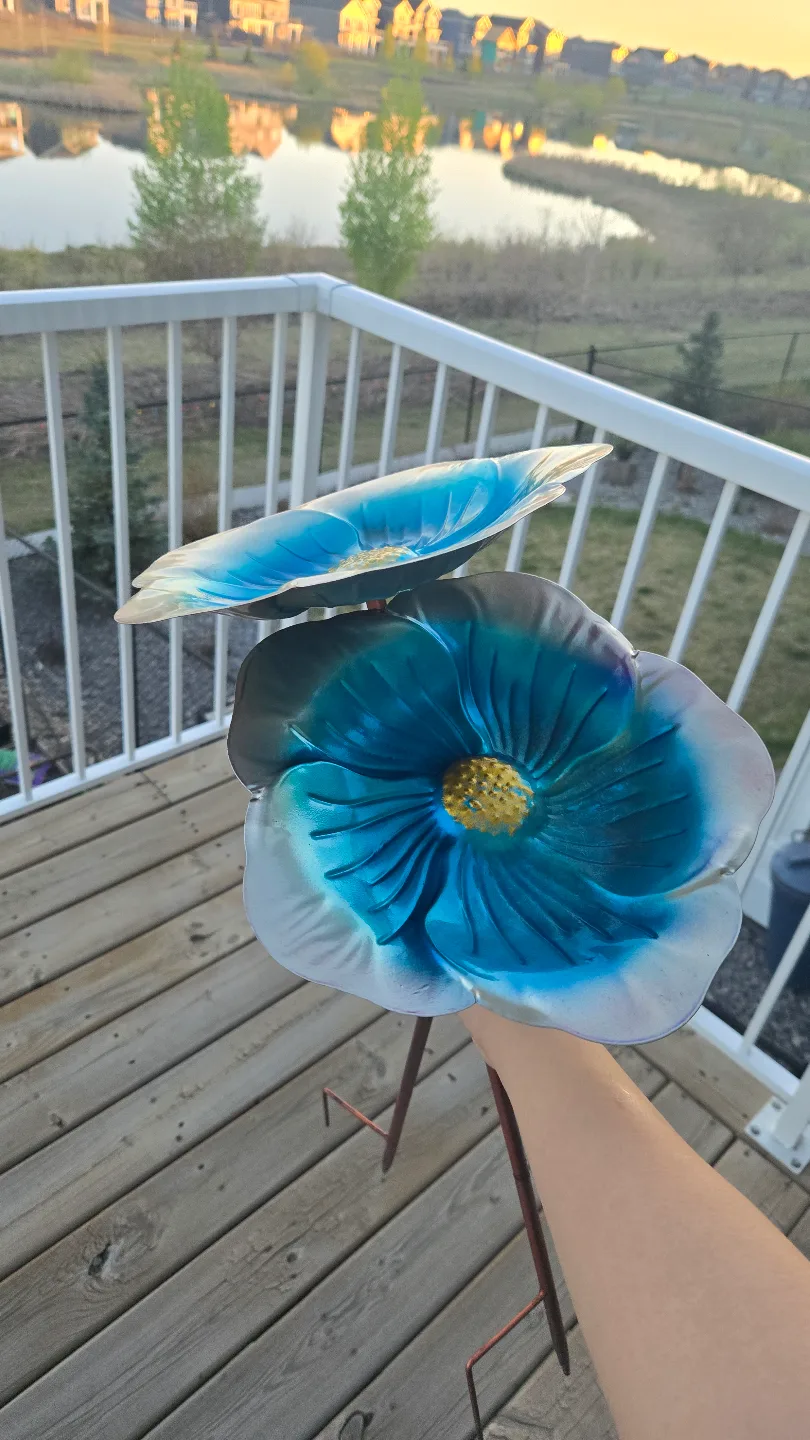 Metal bird bath/feeder flower stake 🧡 thumbnail