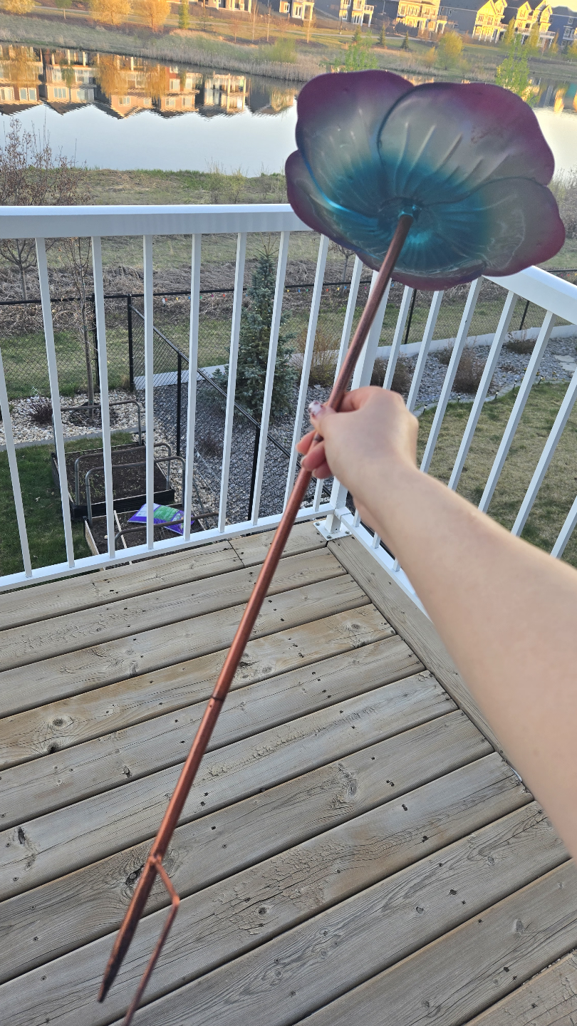 Metal bird bath/feeder flower stake 🧡 - photo 2