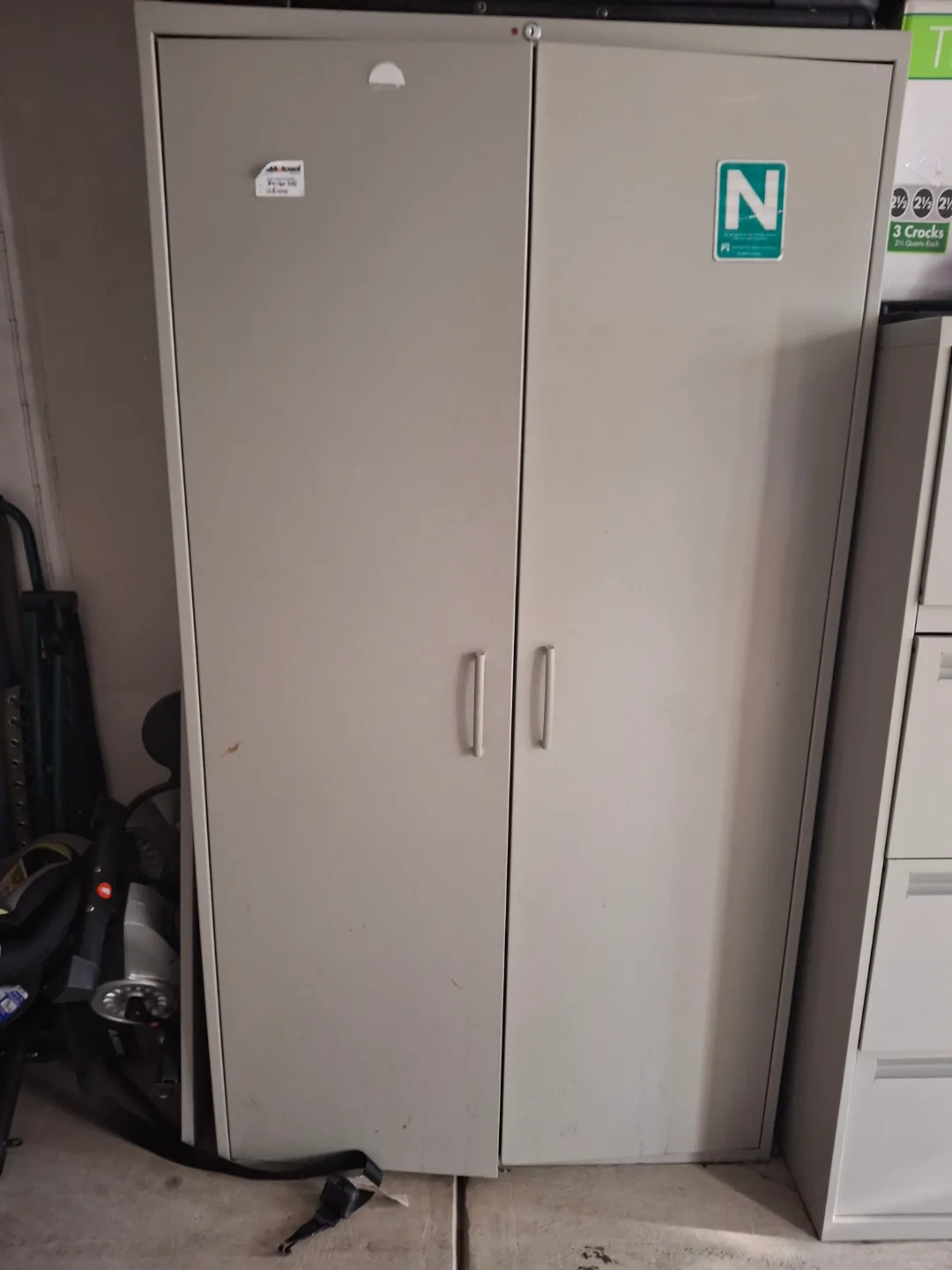 Metal Storage Cabinet thumbnail