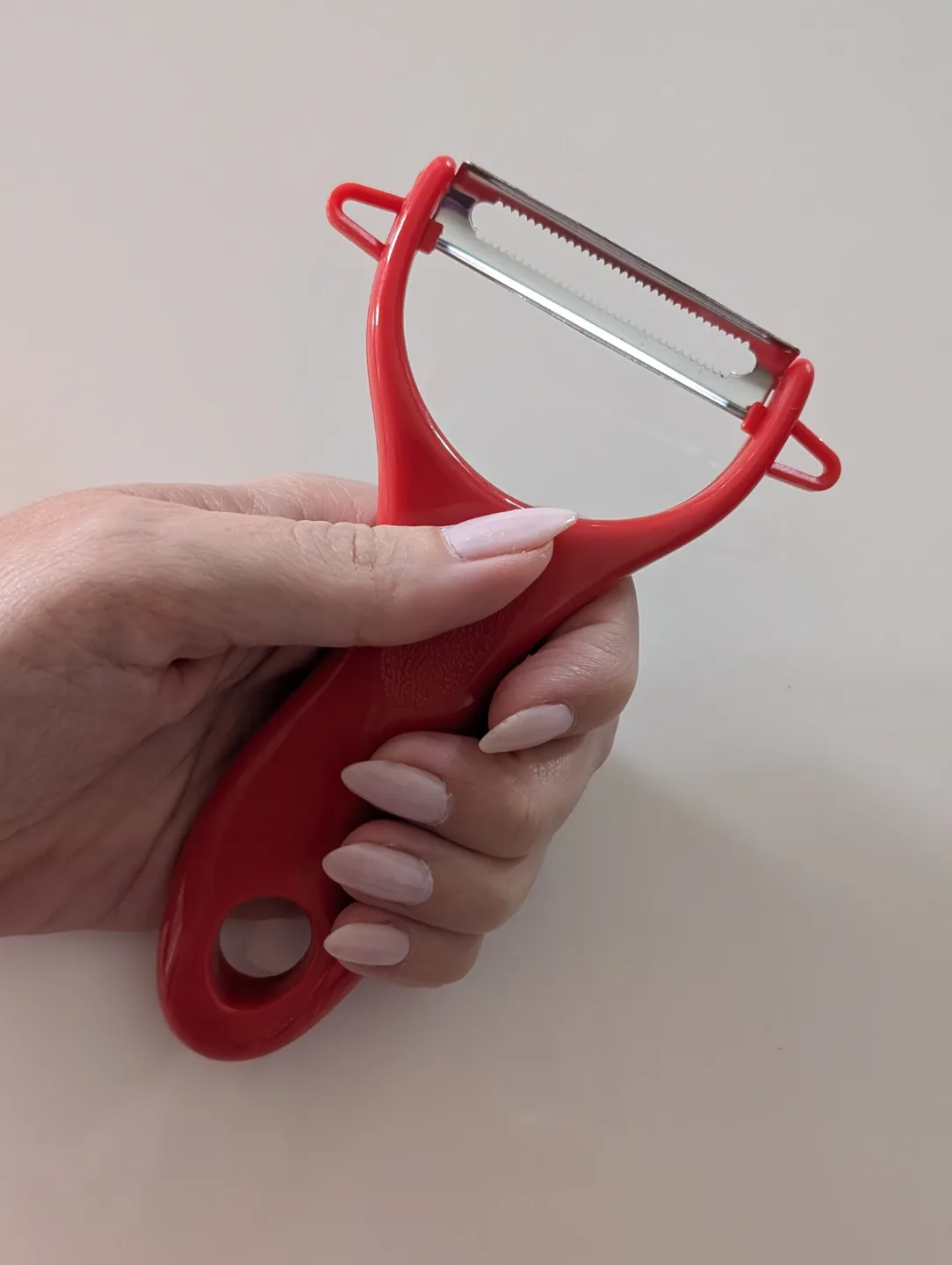 Brand New Ergonomic Vegetable Peeler image indicator(2)