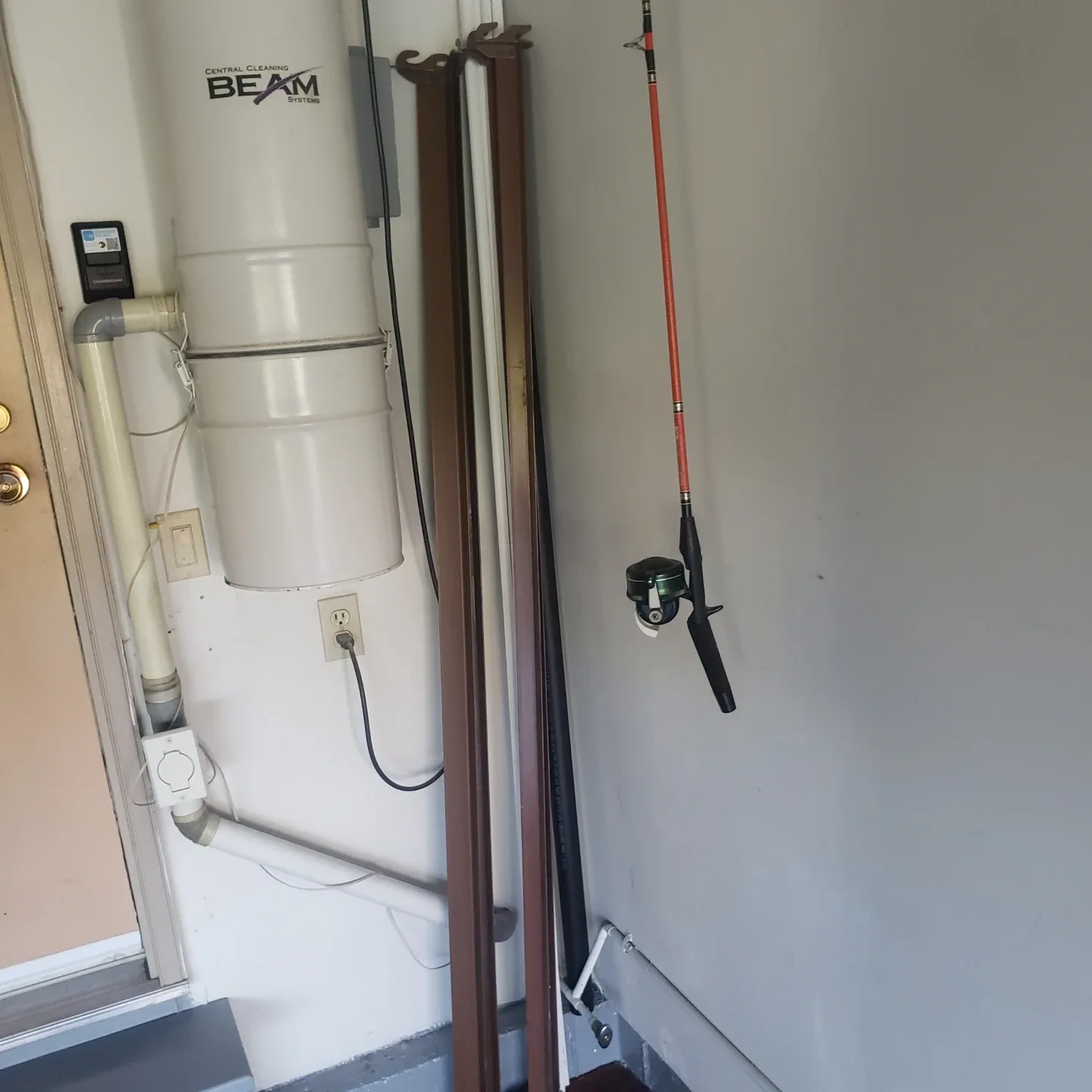 Metal bed frame side rails image indicator(2)