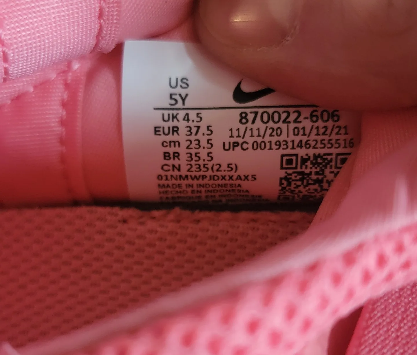 Pink Nike Prestos image indicator(3)