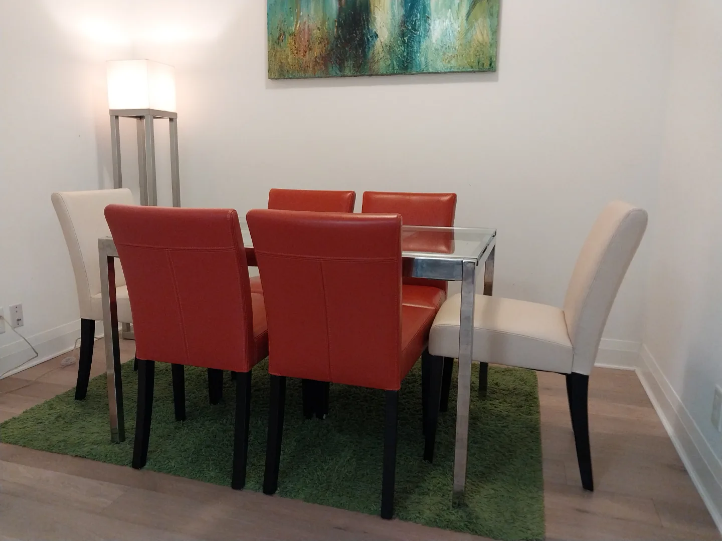 Glass-top Dining Table image indicator(4)