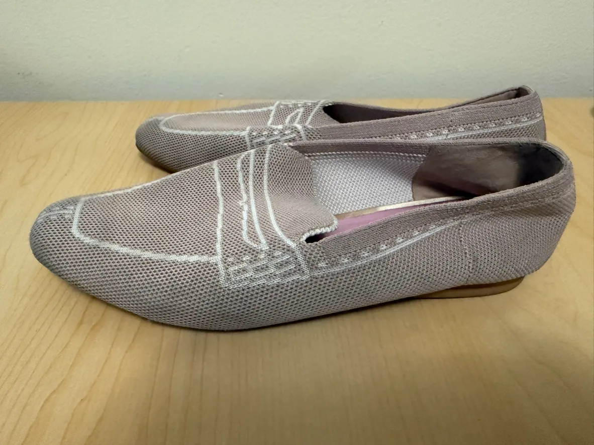 Women's Size 7.5 Knit Slip-On Loafers image indicator(2)