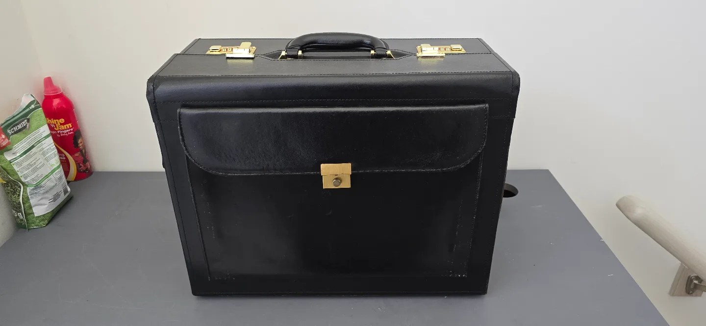 Vintage Giorgini Genuine Leather Attache Case thumbnail
