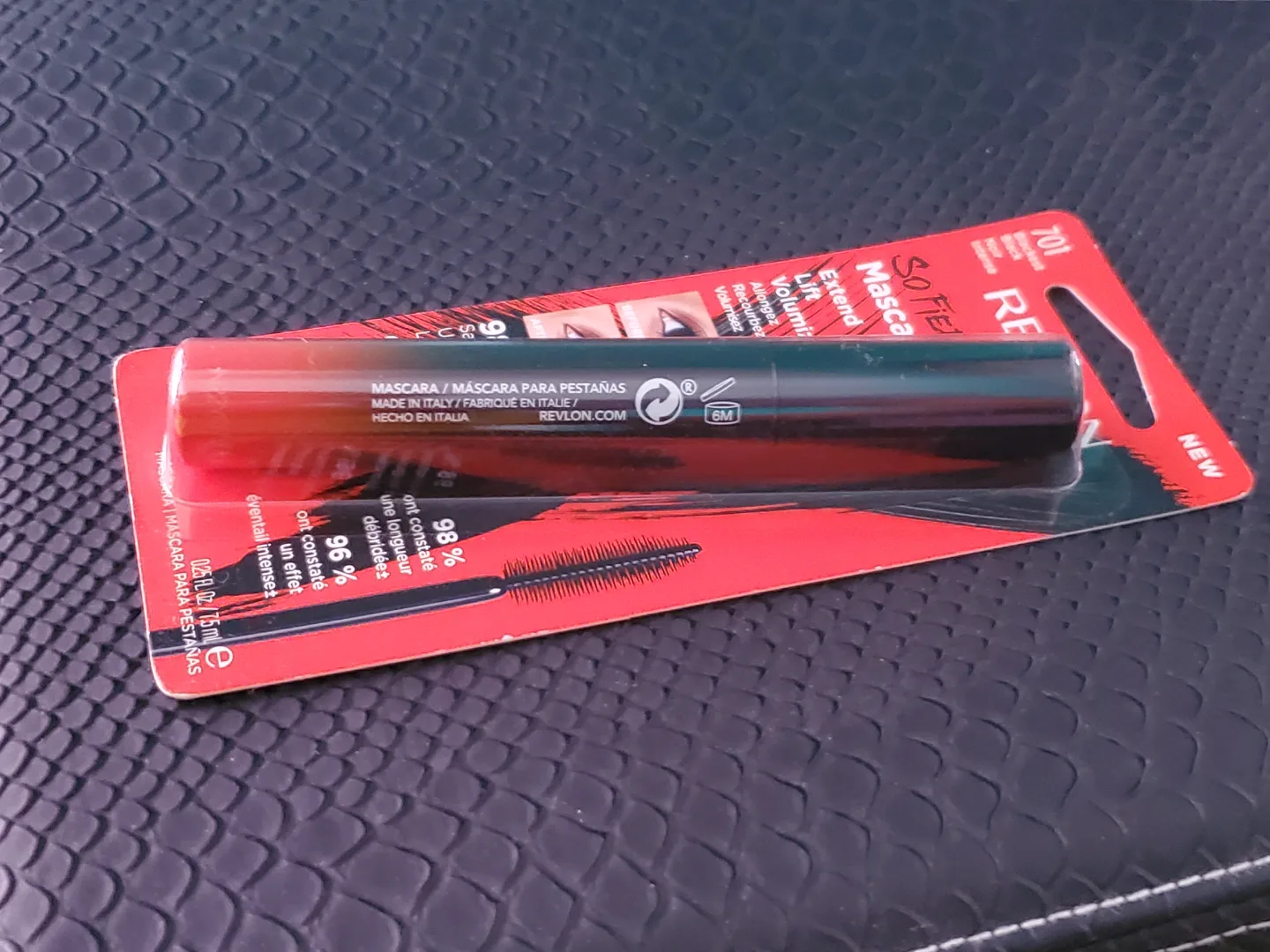 Revlon So Fierce! Mascara - Blackest Black image indicator(5)