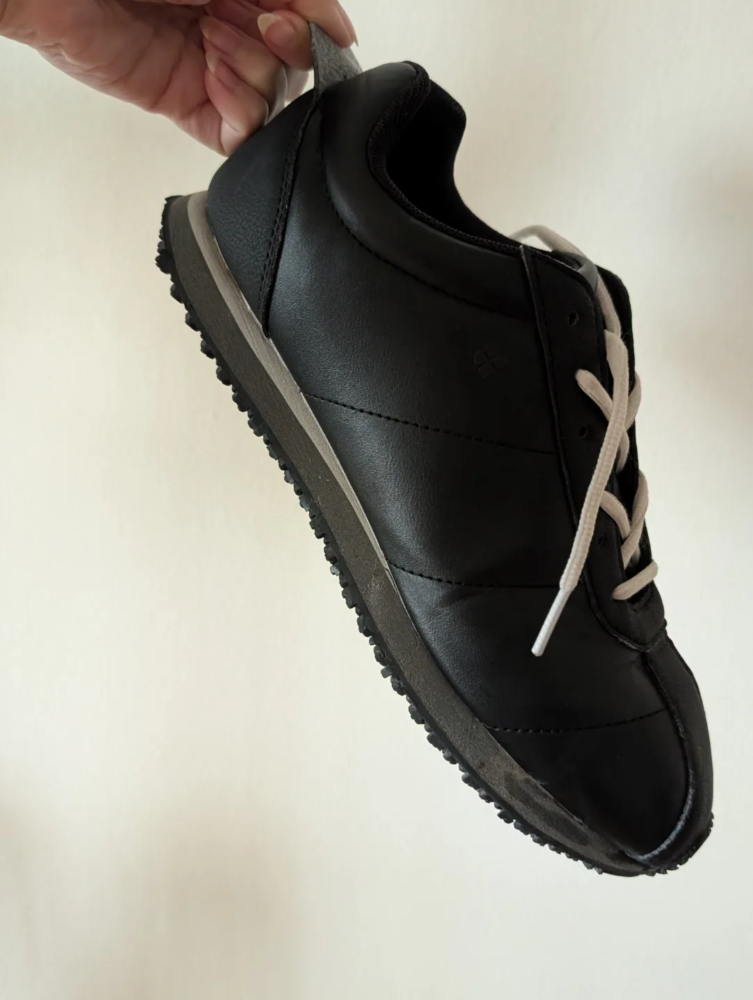 Women's Shoes For Crews Slip, Oil And Water Resistant  Sneakers image indicator(2)