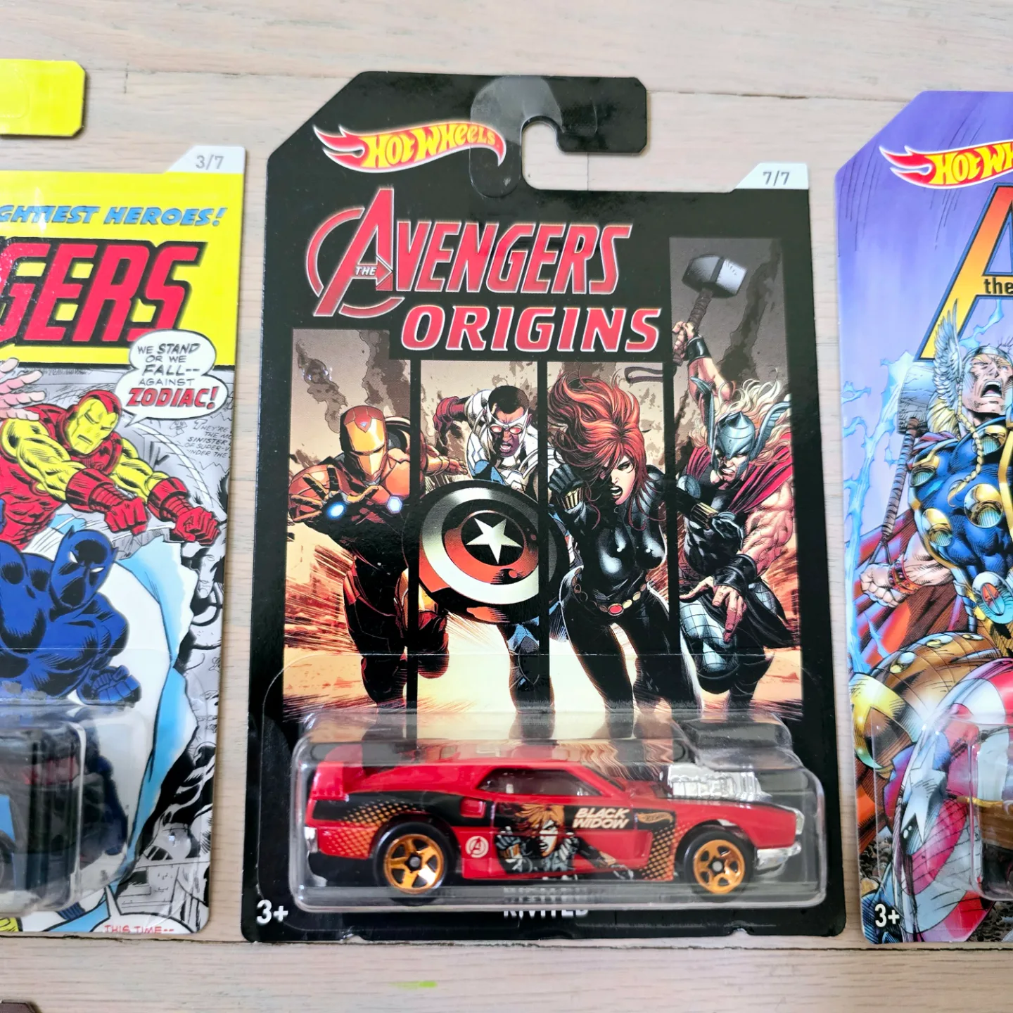 Set of 8 Avengers Hotwheels Brand New image indicator(5)
