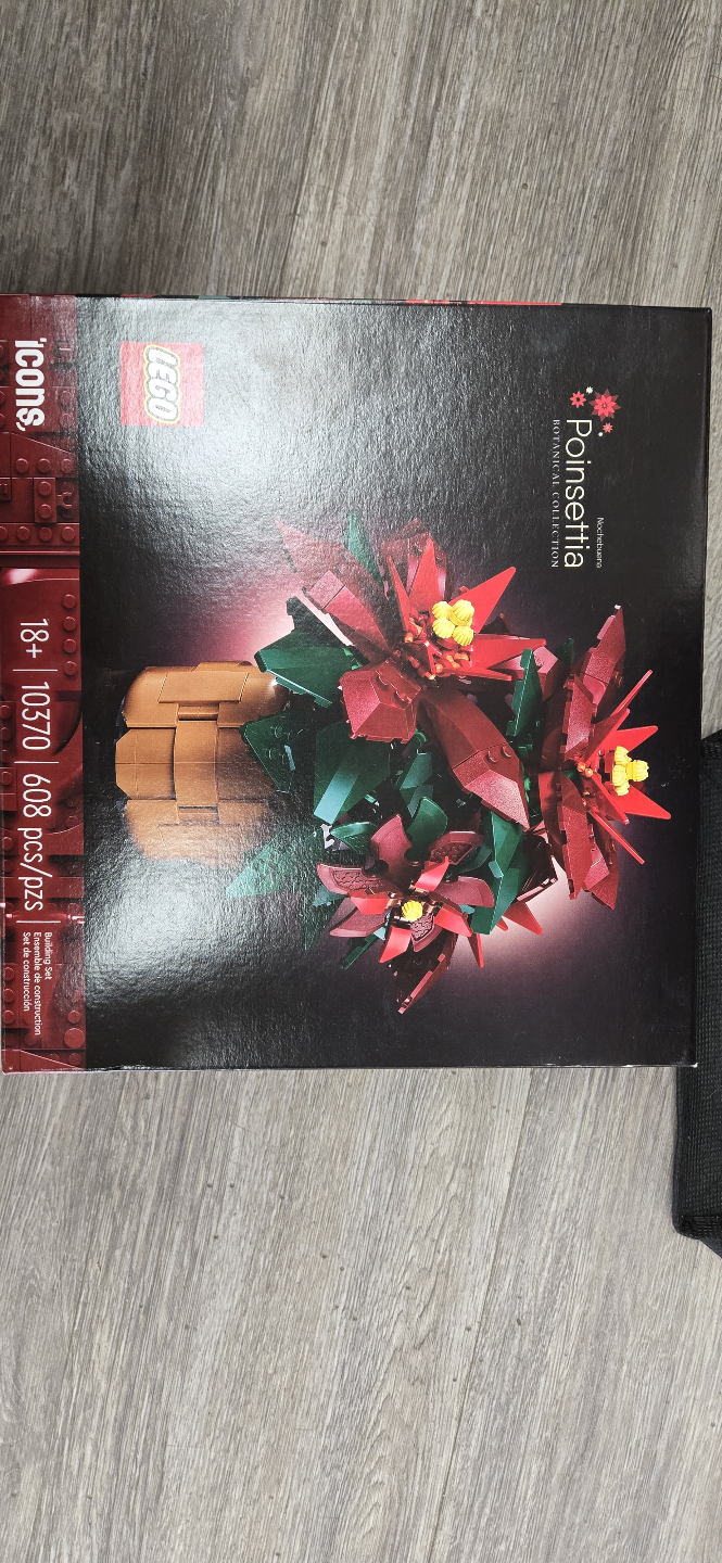 LEGO Botanical Collection Poinsettia 10270 Building Set