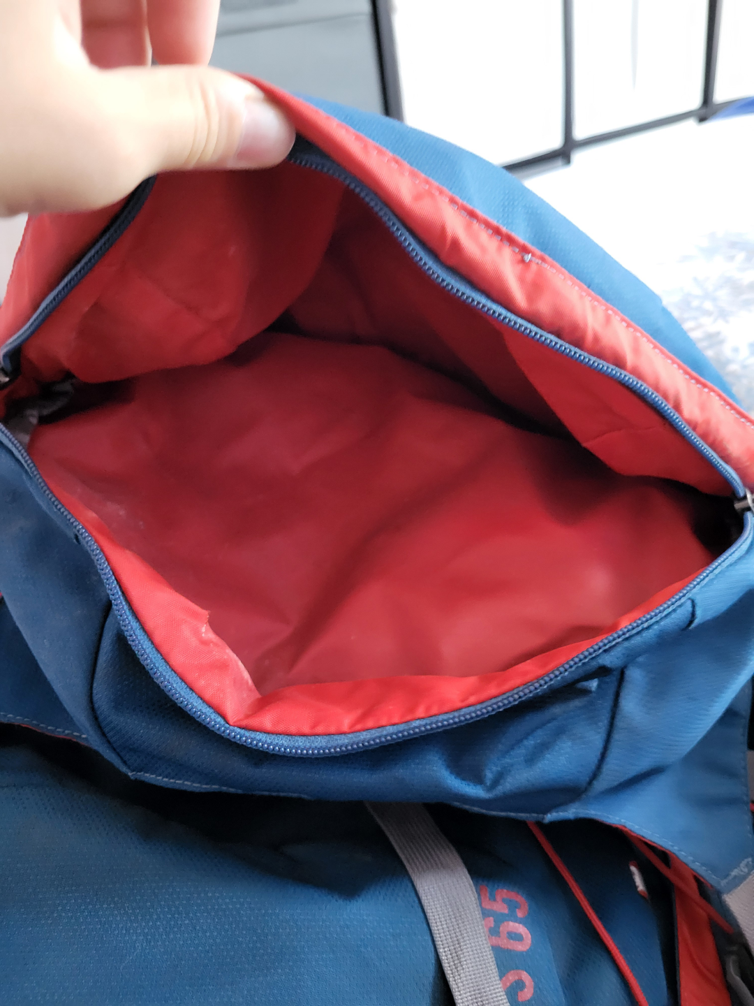 MEC Trail Motion 65-75L Backpack - photo 2