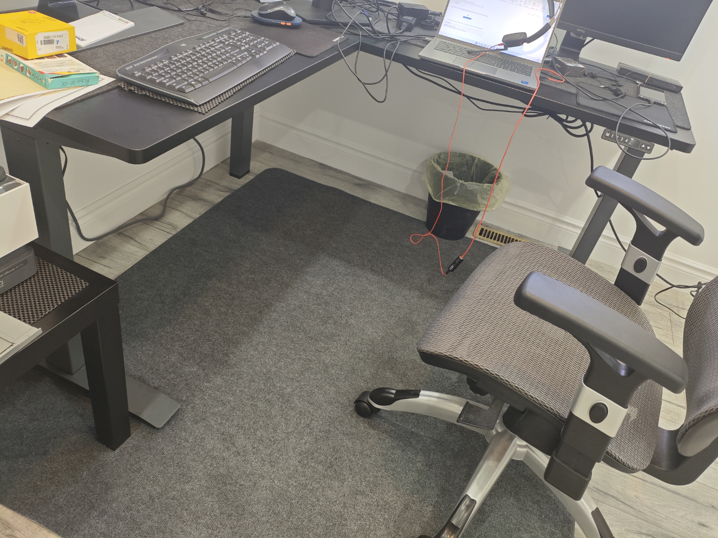 height adjustable desk