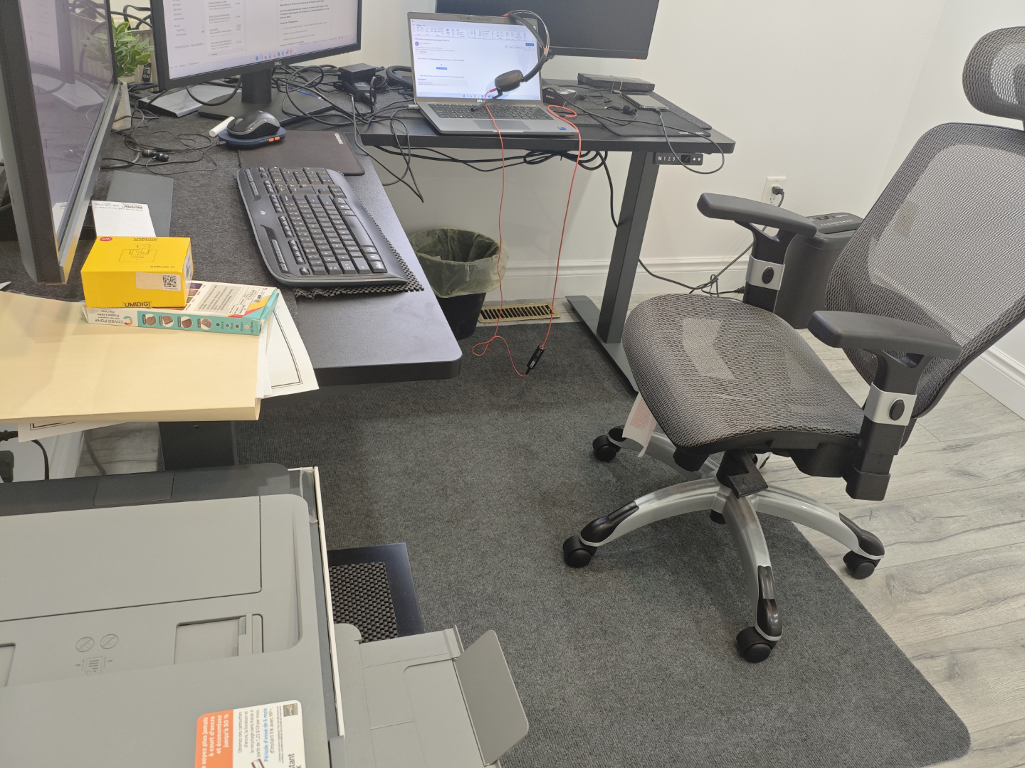 height adjustable desk - photo 2
