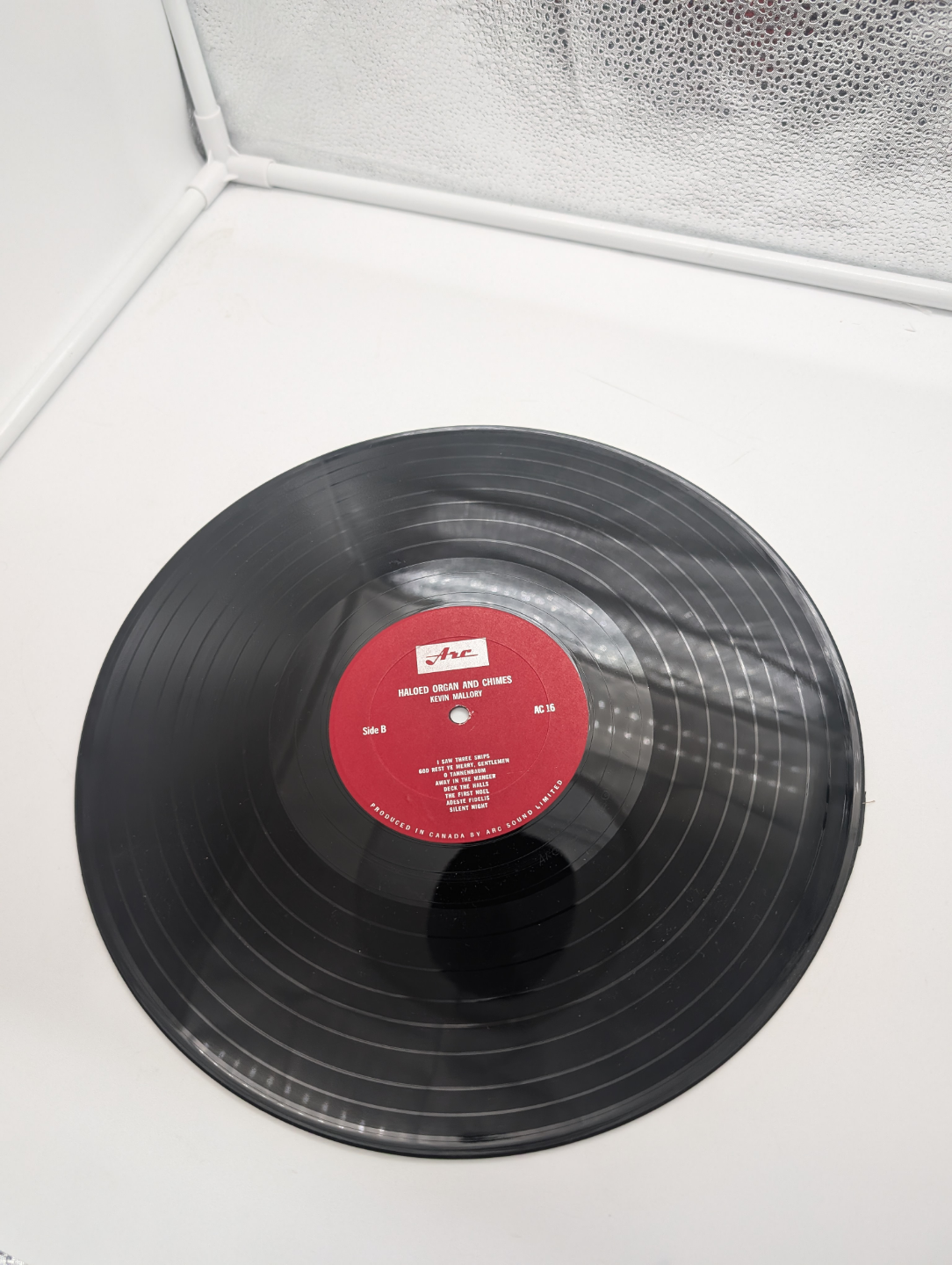 Cherished Organ & Chimes at Christmas Vinyl Record - photo 3