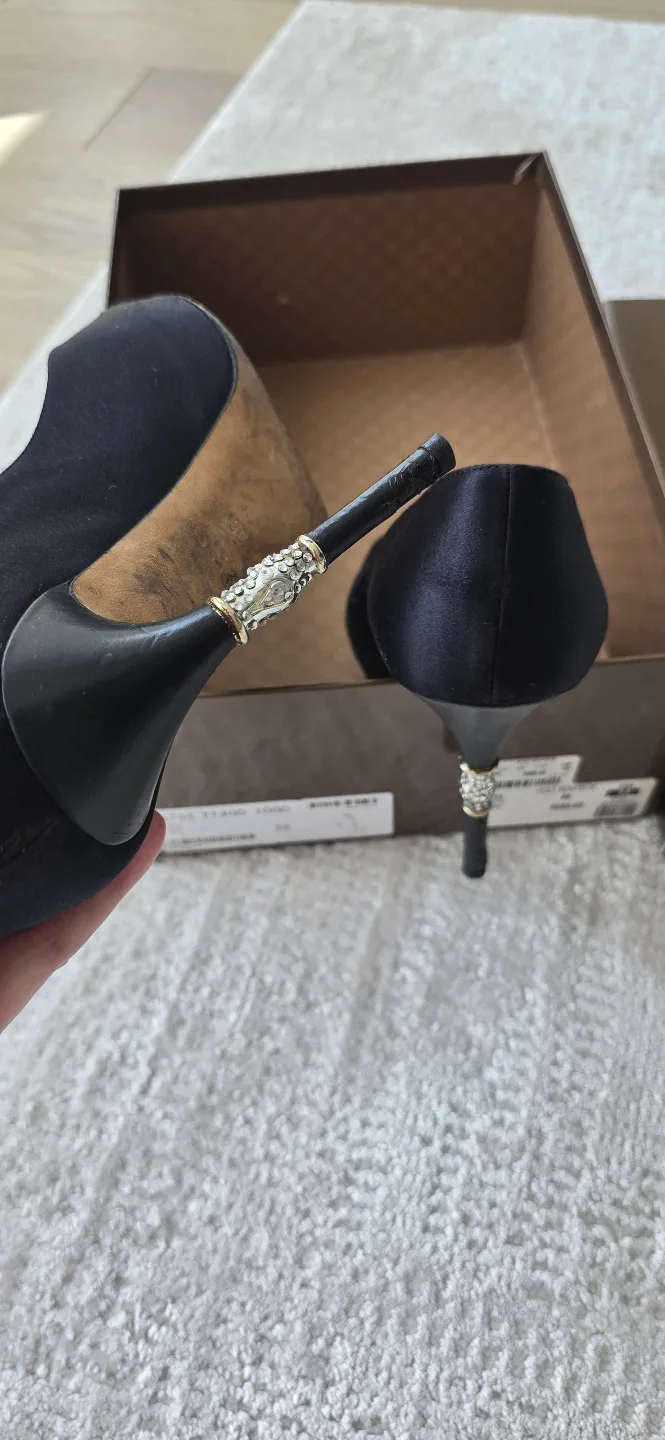 Gucci authentic image indicator(4)