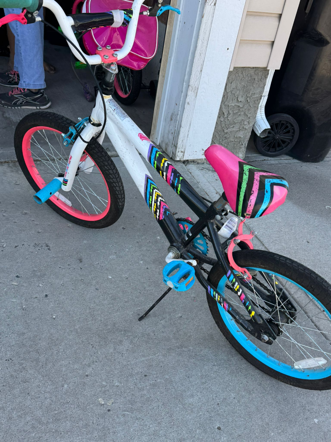 Girls' Bikes - Two for sale! - photo 5