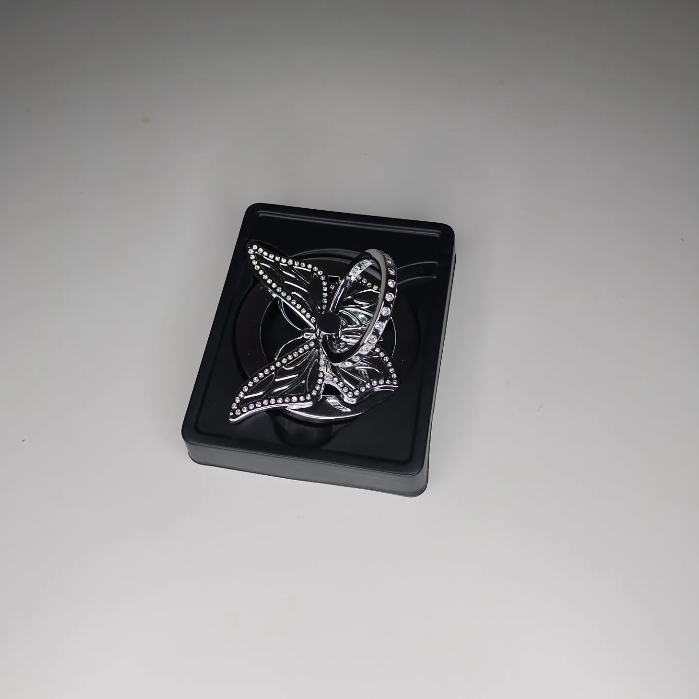 Magnetic Phone Grip - Butterfly Design image indicator(2)