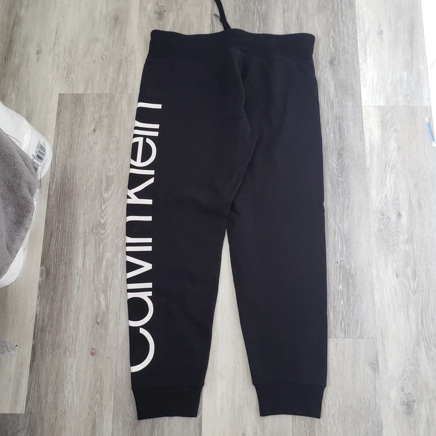 New Calvin Klein sweatpants size M