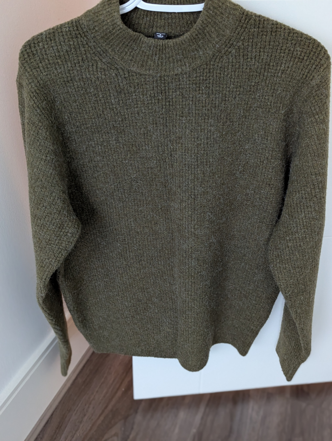 Uniqlo Sweater - Olive Green - Size M NEW - photo 2